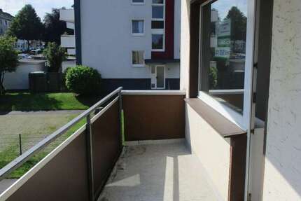 Wohnung Solingen Central - 2 Zimmer, 61 m&sup2;, 520&euro; | Angebot:25984164