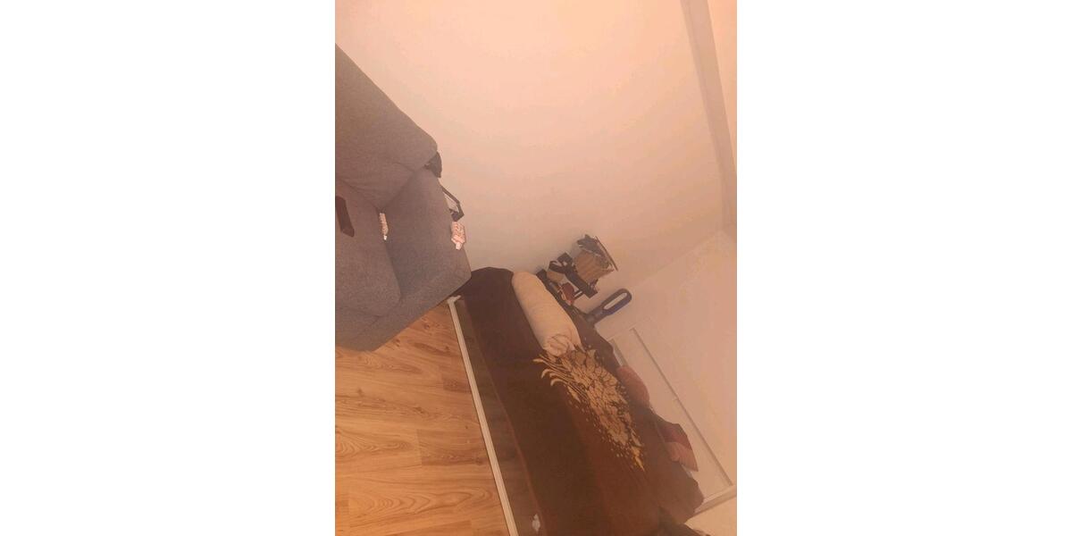 Etagenwohnung Düsseldorf Derendorf - 1 Zimmer, 37 m&sup2;, 650&euro; | Angebot:26025036