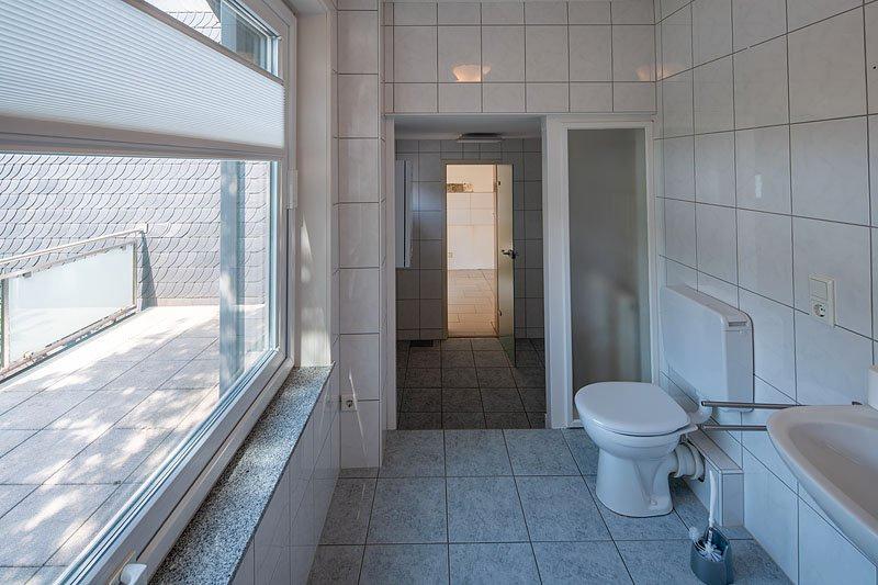 Hochparterre Remscheid Reinshagen - 3 Zimmer, 71 m&sup2;, 490&euro; | Angebot:26538325