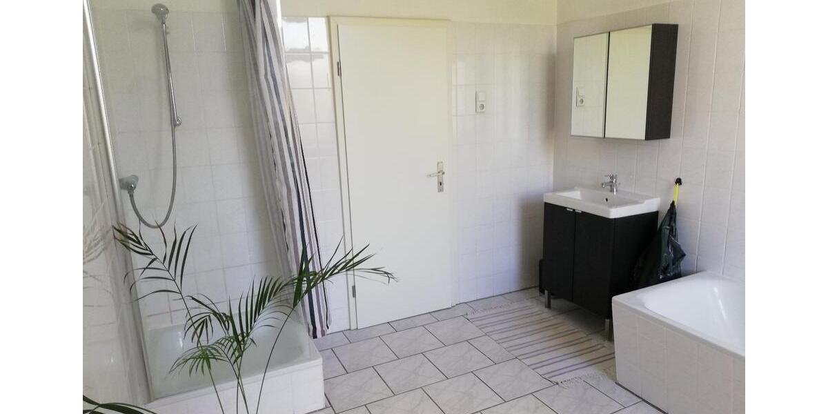 Etagenwohnung Wuppertal Gemarkung Langerfeld - 2 Zimmer, 71 m&sup2;, 114.900&euro; | Angebot:25594030