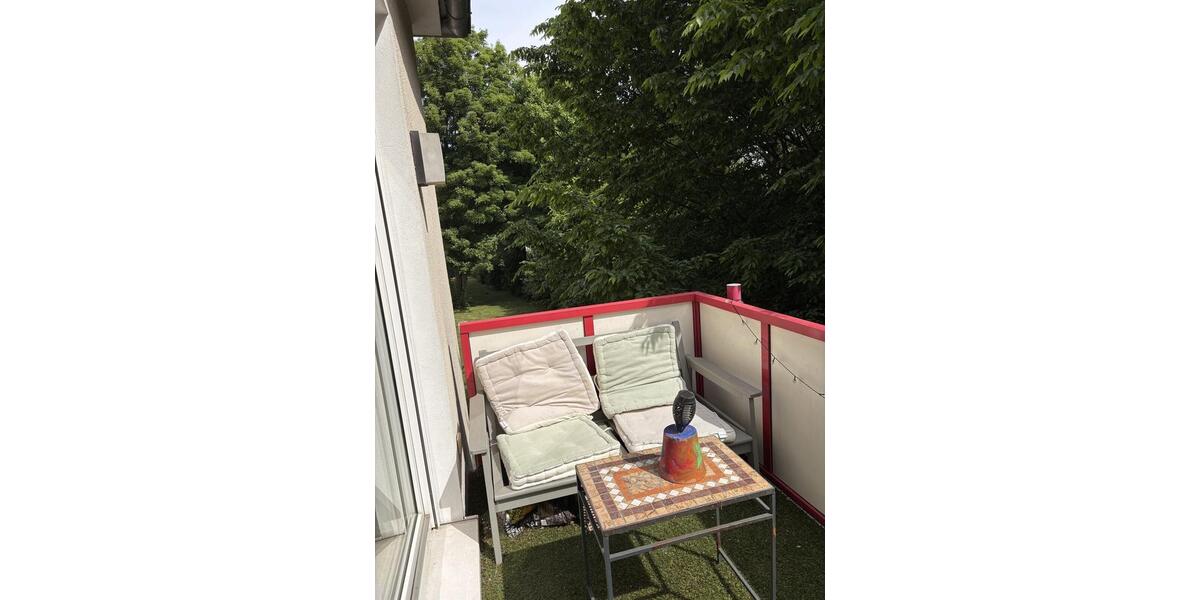Erdgeschoßwohnung Essen Stadtbezirk III - 2.5 Zimmer, 50 m&sup2;, 434&euro; | Angebot:26389106