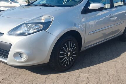 Renault Clio 39.998 km 7.499 &euro; Essen 45326