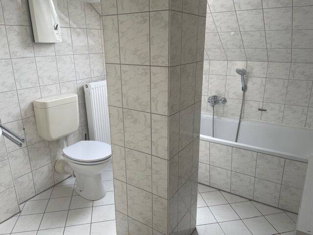 Etagenwohnung Essen Rüttenscheid - 2 Zimmer, 35 m&sup2;, 320&euro; | Angebot:25996539