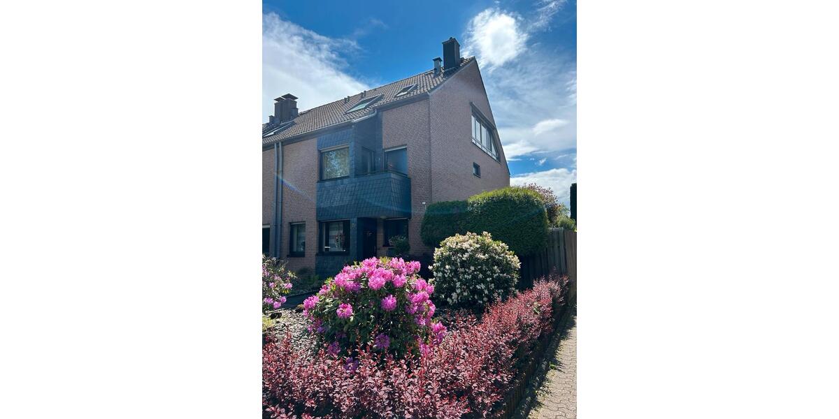 Reihenhaus Düsseldorf Stadtbezirk 10 - 7 Zimmer, 165 m&sup2;, 645.000&euro; | Angebot:26531904