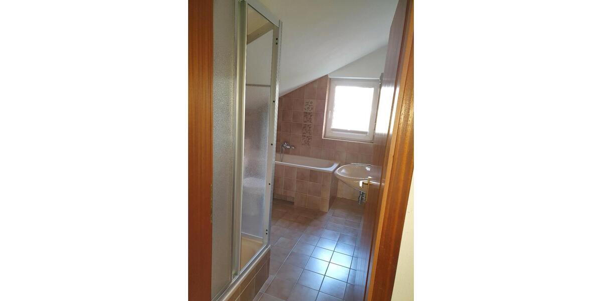 Doppelhaushälfte Remscheid Lüttringhausen - 3 Zimmer, 110 m&sup2;, 1.250&euro; | Angebot:26492599