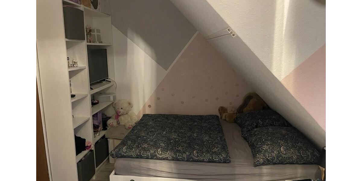Dachgeschoßwohnung Wuppertal - 4 Zimmer, 97 m&sup2;, 702&euro; | Angebot:26480762