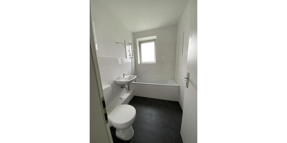 Etagenwohnung Remscheid Lüttringhausen - 3 Zimmer, 69 m&sup2;, 549&euro; | Angebot:26512632