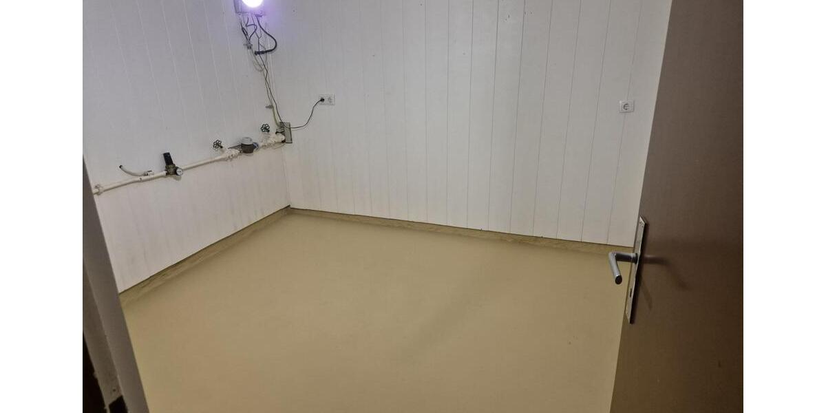 Erdgeschoßwohnung Remscheid Lüttringhausen - 3 Zimmer, 92 m&sup2;, 1.220&euro; | Angebot:25054986