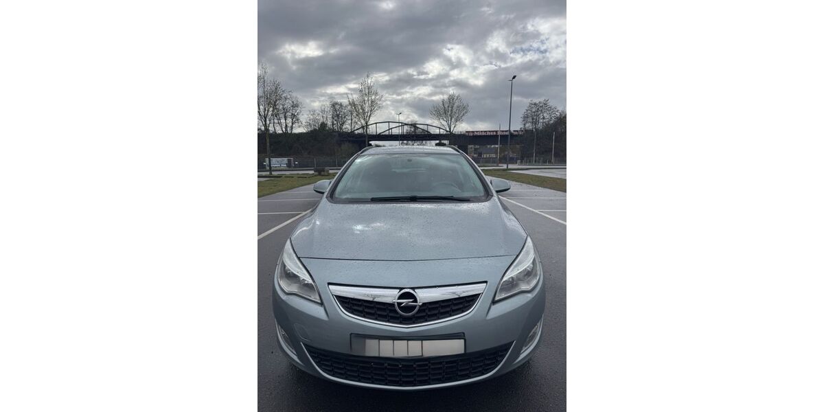 Opel Astra 151.000 km 2.650 &euro; Essen 45327
