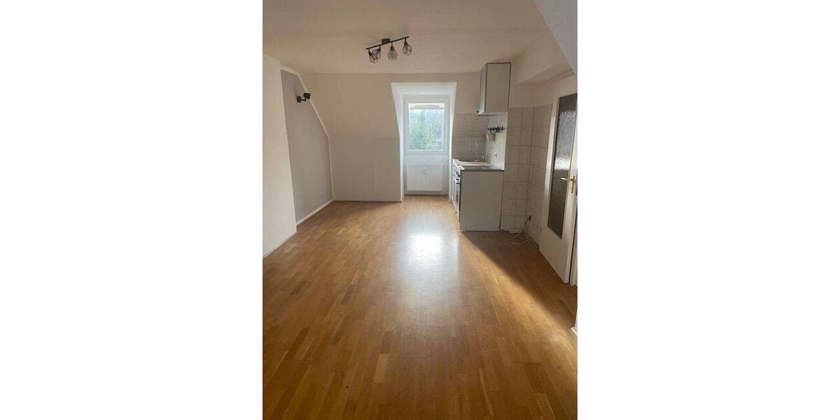 Etagenwohnung Essen Rüttenscheid - 2 Zimmer, 35 m&sup2;, 320&euro; | Angebot:25996539