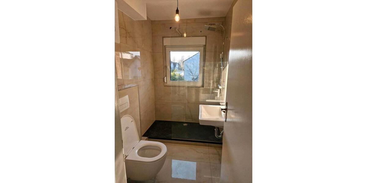 Etagenwohnung Düsseldorf Stadtbezirk 6 - 3 Zimmer, 85 m&sup2;, 1.300&euro; | Angebot:25972369