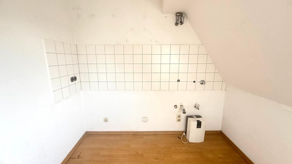 Dachgeschoßwohnung Essen Stadtbezirk VII - 2 Zimmer, 53 m&sup2;, 450&euro; | Angebot:26479405