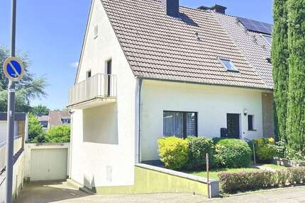 Haus Langenfeld - 4 Zimmer, 114 m&sup2;, 450.000&euro; | Angebot:27000442