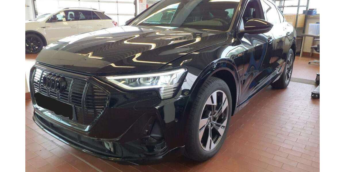 Audi e-tron 28.693 km 29.635 &euro; Hagen 58091