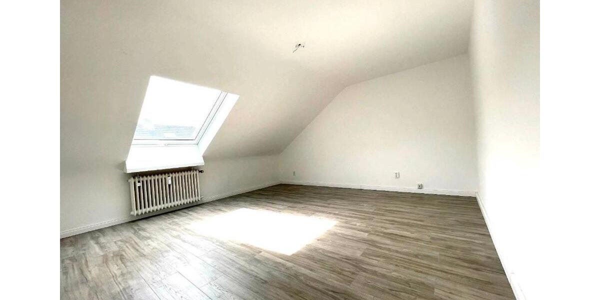 Dachgeschoßwohnung Velbert Velbert-Mitte - 2.5 Zimmer, 49 m&sup2;, 570&euro; | Angebot:26585308