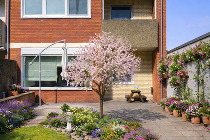 Haus Düsseldorf Lörick - 4 Zimmer, 120 m&sup2;, 930.000&euro; | Angebot:25641800