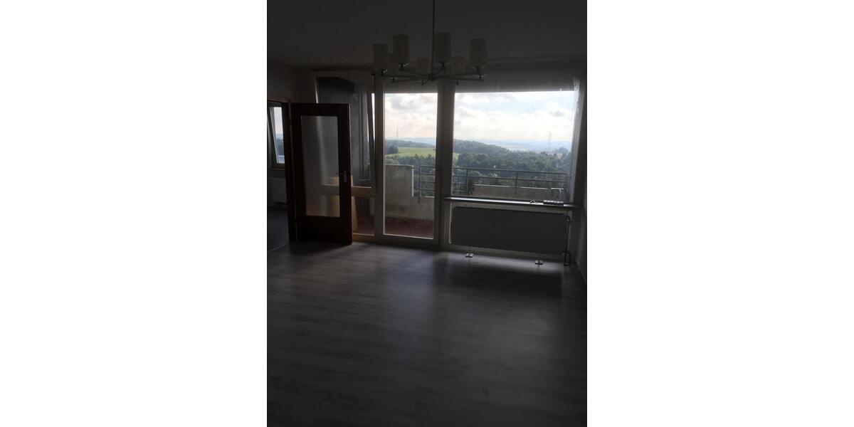 Etagenwohnung Remscheid Gemarkung Bergisch Born - 3.5 Zimmer, 98 m&sup2;, 220.000&euro; | Angebot:24954000