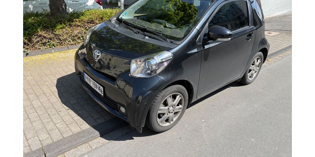 Toyota IQ 93.555 km 4.950 &euro; Hagen 58095