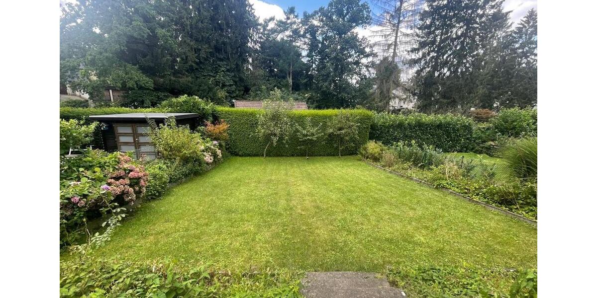 Doppelhaushälfte Solingen Mitte - 9 Zimmer, 210 m&sup2;, 340.000&euro; | Angebot:25832753