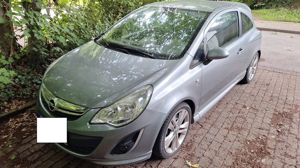 Opel Corsa 129.000 km 6.900 &euro; Essen 45239