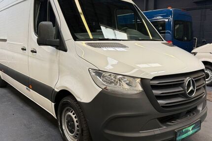 Mercedes-Benz Sprinter 269.000 km 23.800 &euro; Hilden 40721