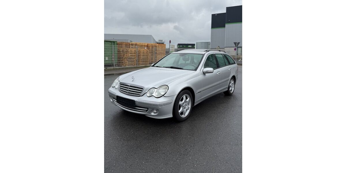 Mercedes-Benz C 220 258.701 km 2.999 &euro; Langenfeld 40764