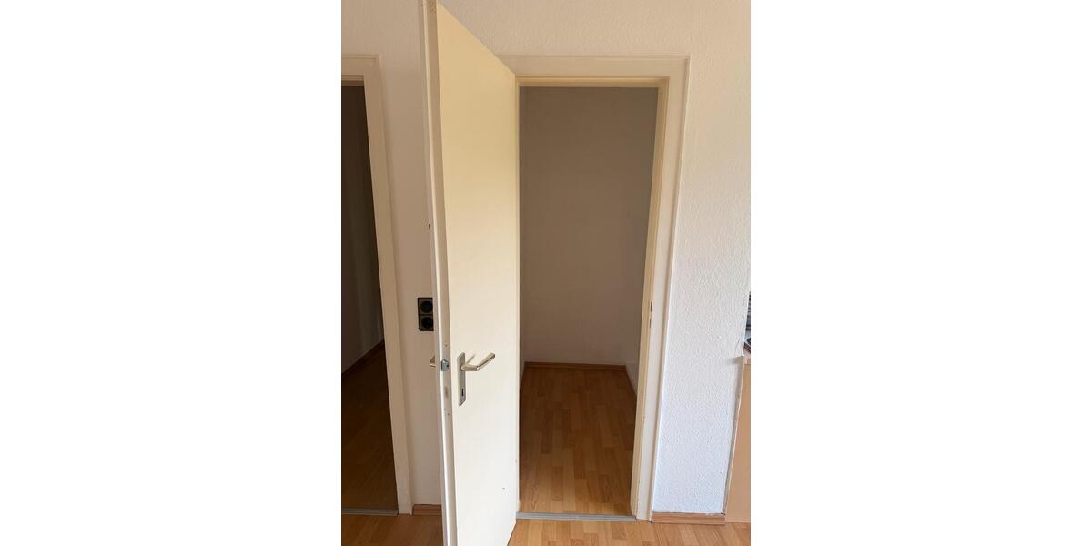 Etagenwohnung Ratingen Lintorf - 1 Zimmer, 43 m&sup2;, 110.000&euro; | Angebot:26663535