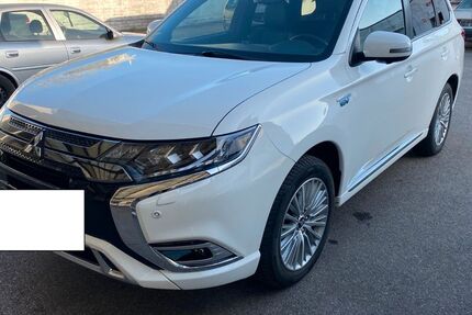 Mitsubishi Outlander 73.000 km 17.500 &euro; Monheim 40789