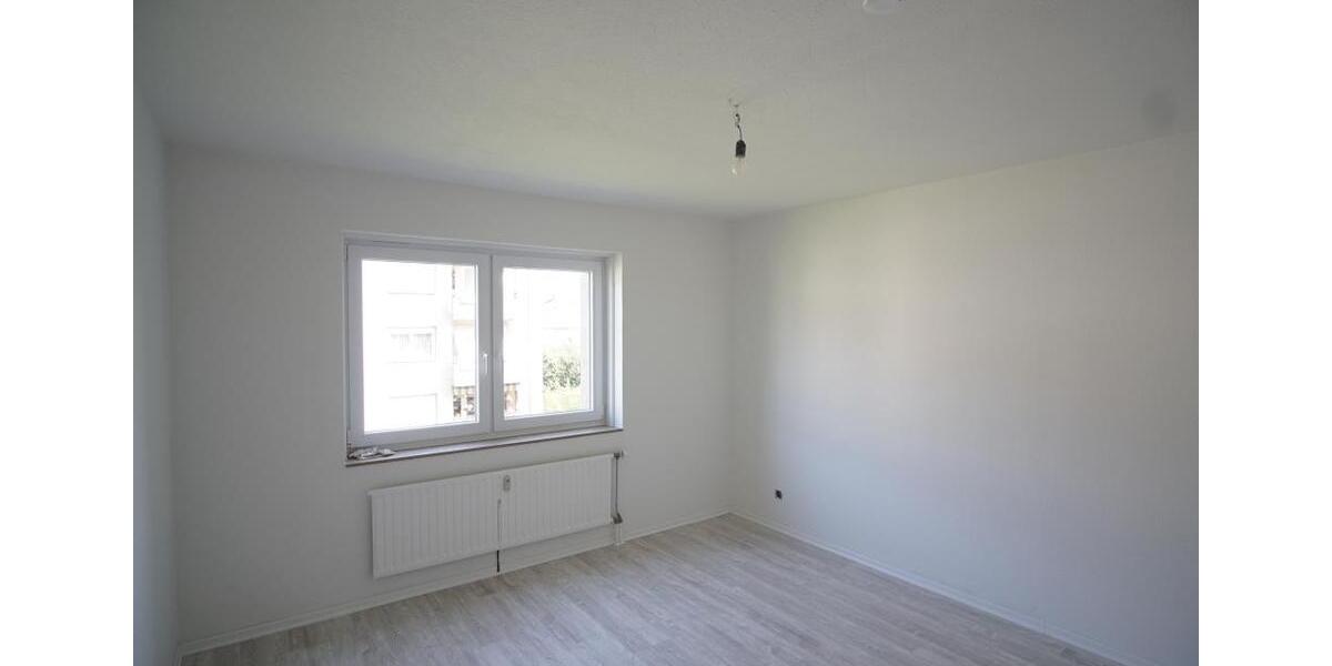 Etagenwohnung Essen Stadtbezirk VI - 3 Zimmer, 81 m&sup2;, 699&euro; | Angebot:25373770