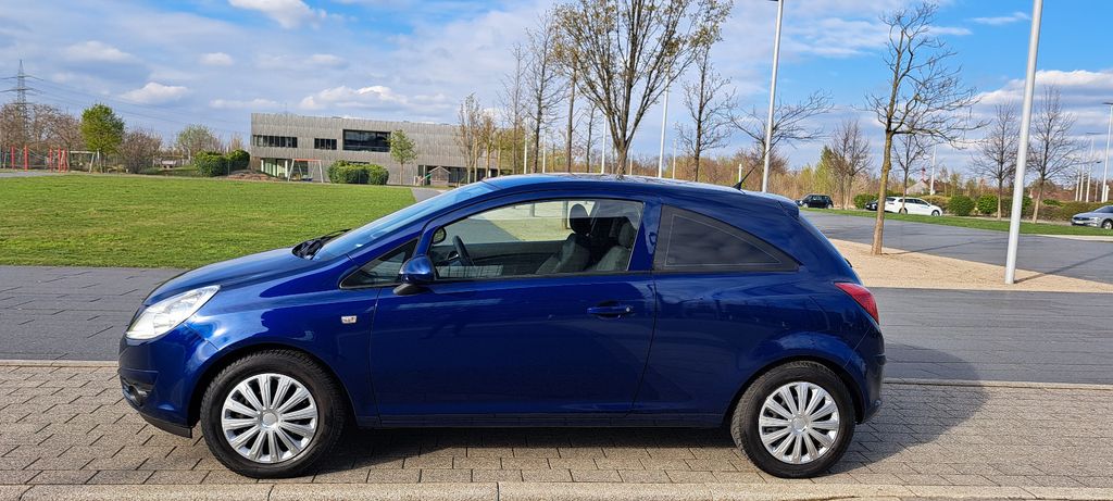 Opel Corsa 70.800 km 3.990 &euro; Essen OT Westviertel 45127