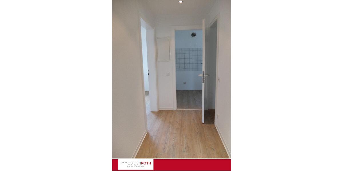 Etagenwohnung Solingen Central - 3 Zimmer, 70 m&sup2;, 705&euro; | Angebot:26178013
