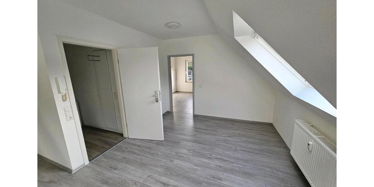 Dachgeschoßwohnung Hagen Hagen-Mitte - 1.5 Zimmer, 70 m&sup2;, 550&euro; | Angebot:26035013