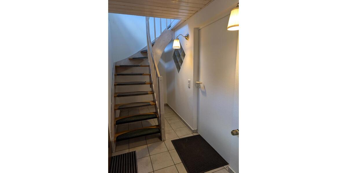 Maisonettenwohnung Wuppertal Gemarkung Nächstebreck - 2 Zimmer, 120 m&sup2;, 1.200&euro; | Angebot:25959347