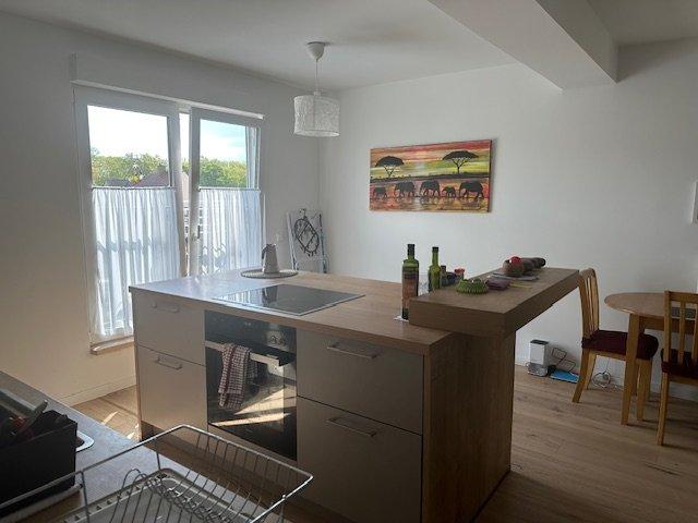Dachgeschoßwohnung Düsseldorf Stadtbezirk 9 - 1 Zimmer, 50 m&sup2;, 900&euro; | Angebot:26349663