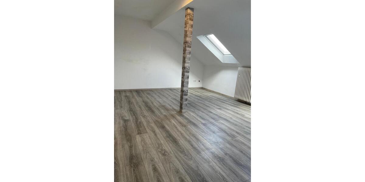 Dachgeschoßwohnung Bochum - 3.5 Zimmer, 70 m&sup2;, 520&euro; | Angebot:24850340