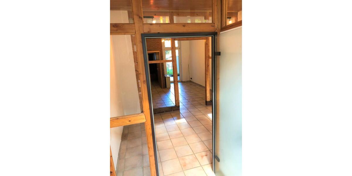 Erdgeschoßwohnung Essen Stadtbezirk II - 1 Zimmer, 34 m&sup2;, 340&euro; | Angebot:26429950