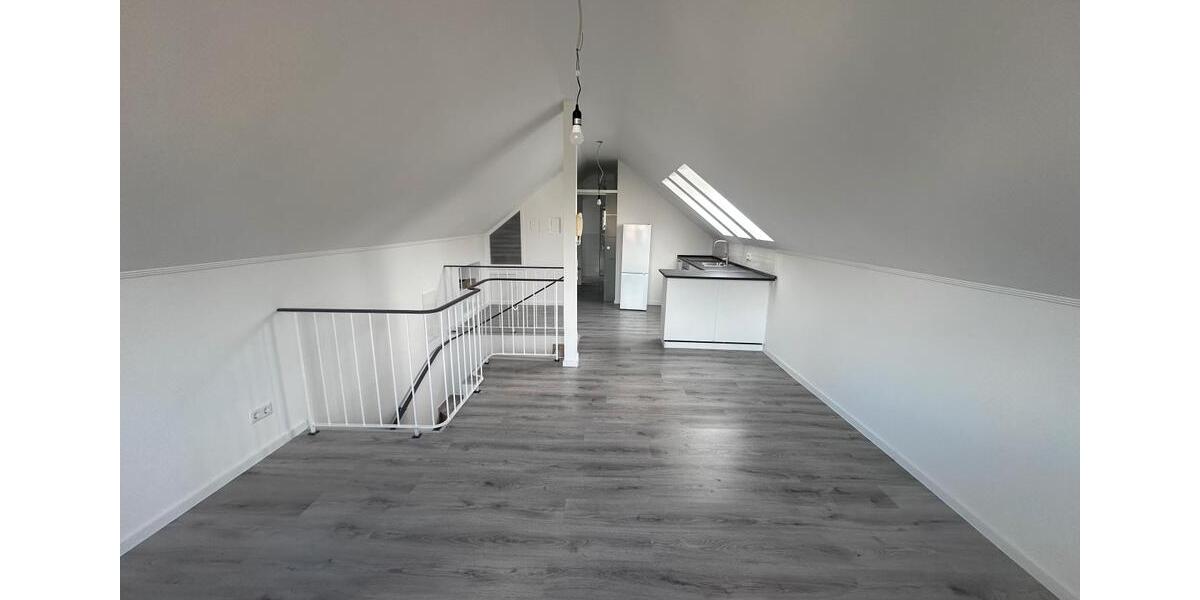 Dachgeschoßwohnung Gelsenkirchen Gelsenkirchen-Mitte - 1 Zimmer, 40 m&sup2;, 400&euro; | Angebot:25325480