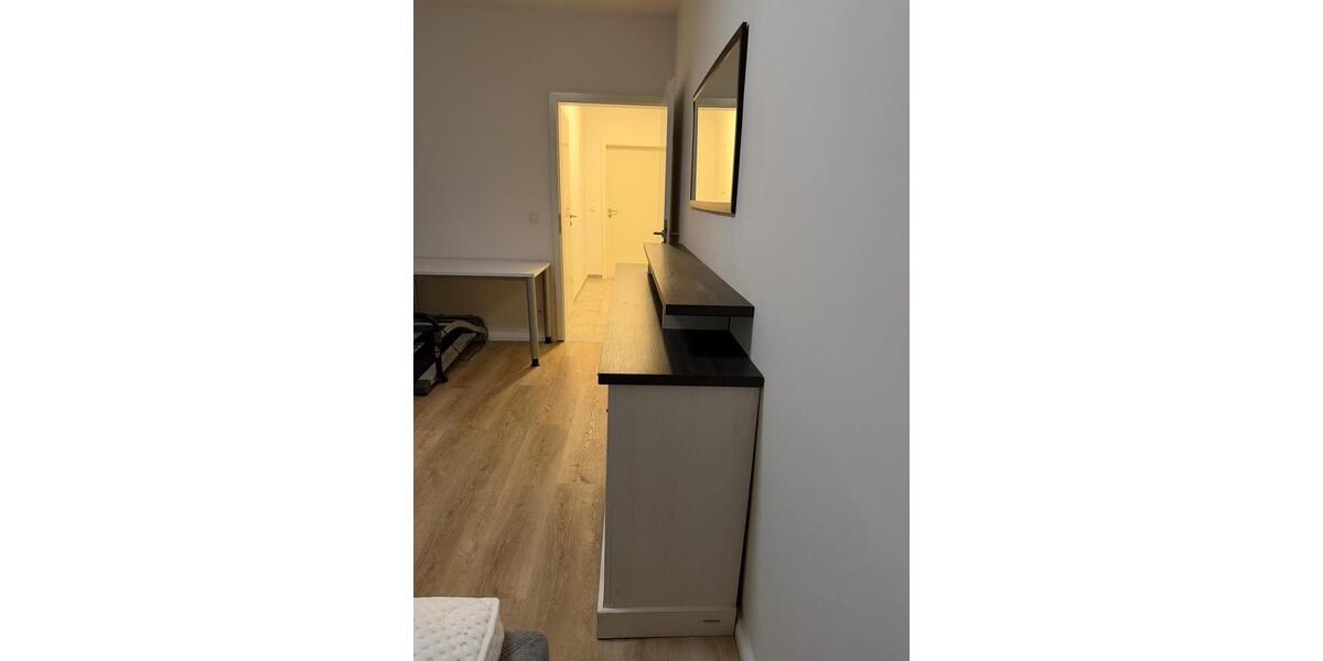 Etagenwohnung Düsseldorf Oberbilk - 2 Zimmer, 45 m&sup2;, 875&euro; | Angebot:26504017