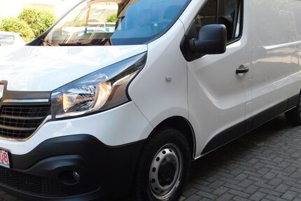 Renault Trafic 121.486 km 12.799 &euro; Mülheim 45473