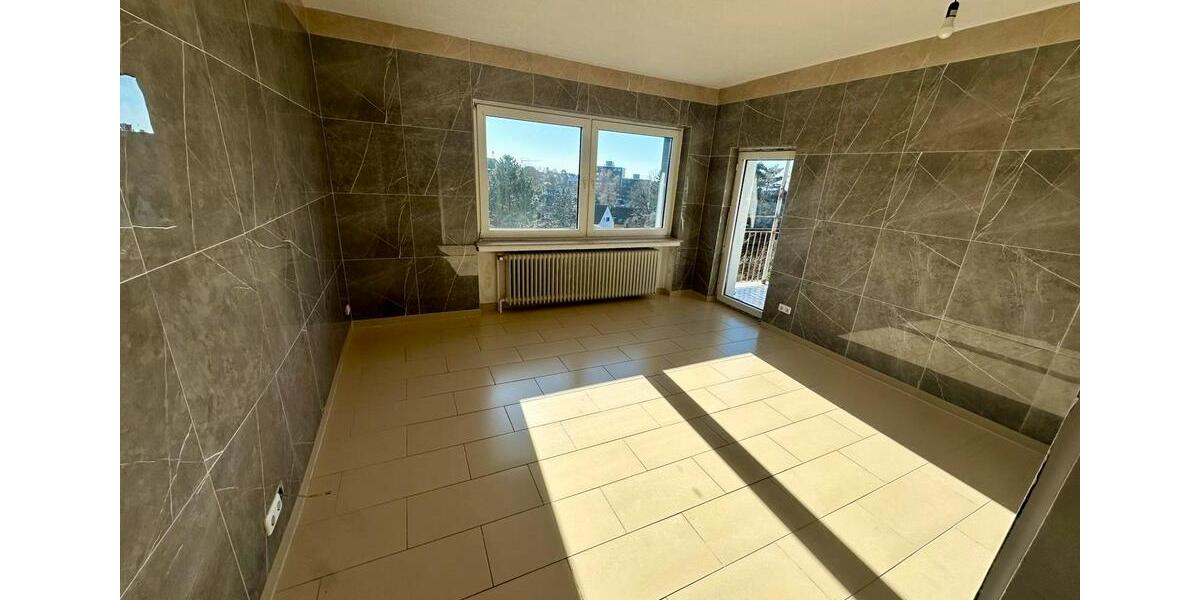 Etagenwohnung Solingen Wald - 4 Zimmer, 115 m&sup2;, 1.150&euro; | Angebot:25930808
