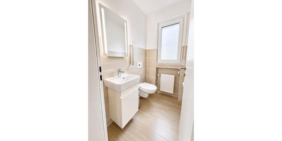 Erdgeschoßwohnung Solingen Burg - 3 Zimmer, 98 m&sup2;, 1.560&euro; | Angebot:26625144