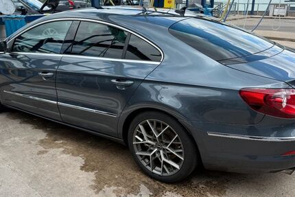 VW CC 121.000 km 10.900 &euro; Düsseldorf 40215