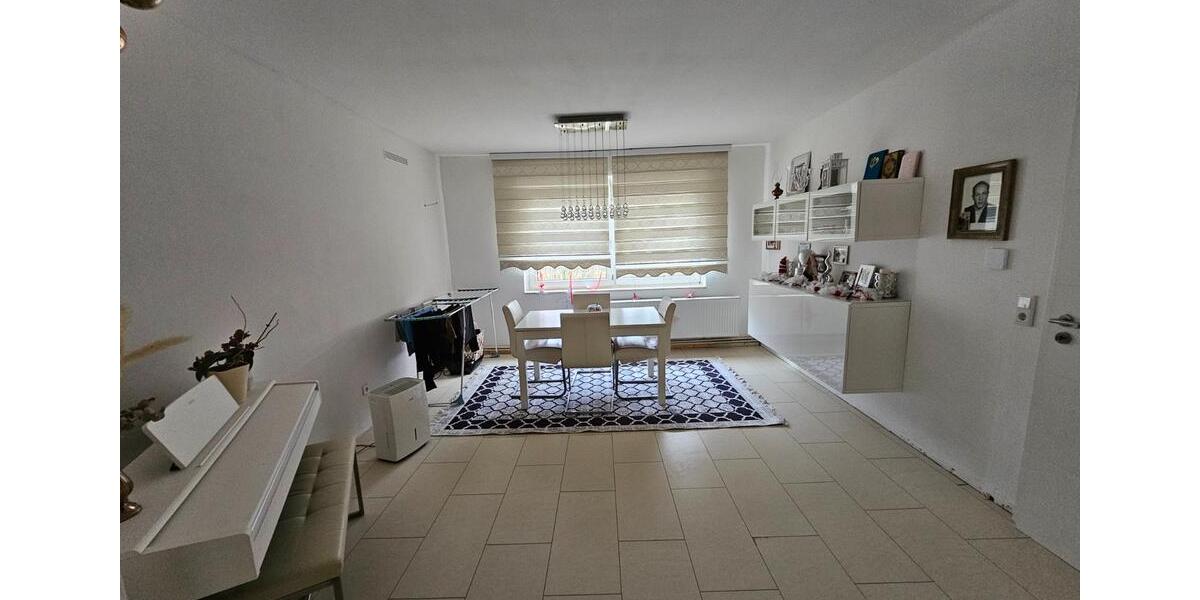 Hochparterre Wuppertal Unterbarmen - 4 Zimmer, 92 m&sup2;, 220.000&euro; | Angebot:24861487