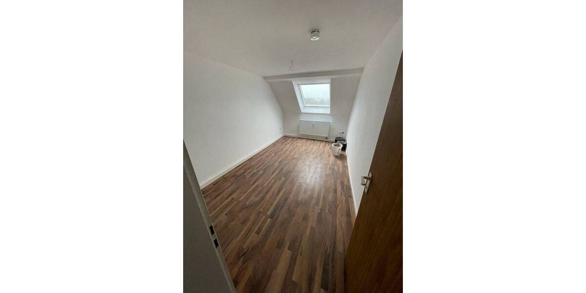 Etagenwohnung Gelsenkirchen Rotthausen - 3 Zimmer, 72 m&sup2;, 395&euro; | Angebot:25778463