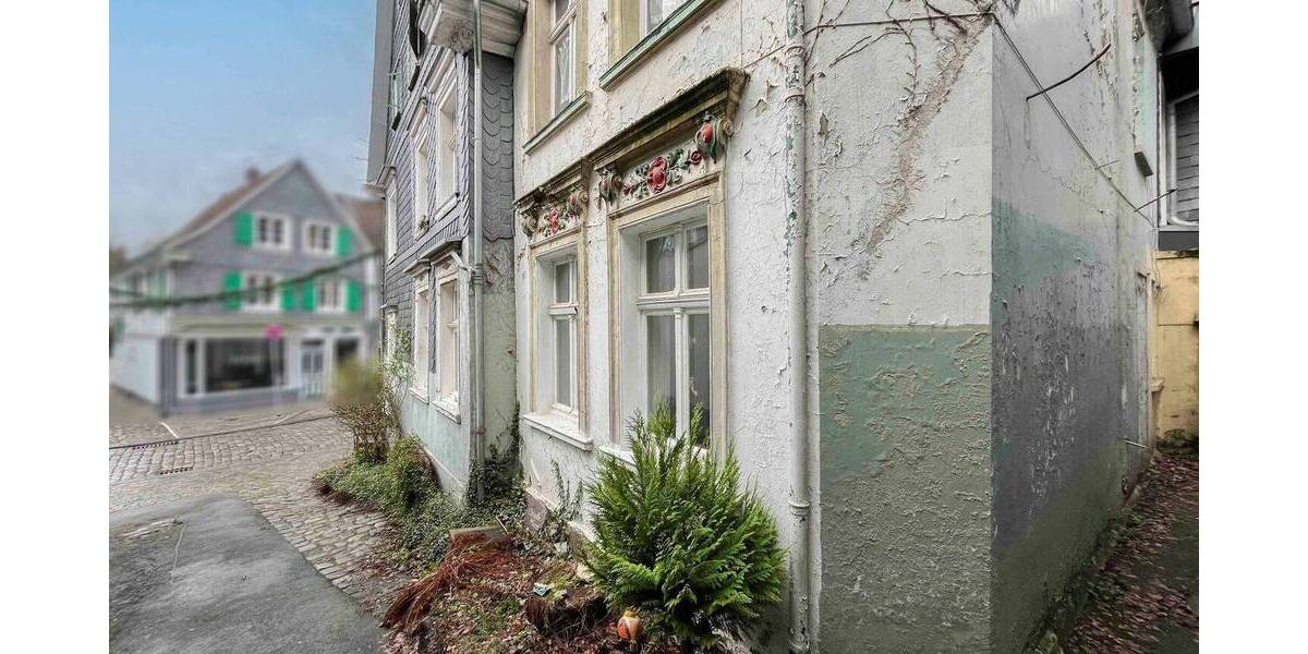 Einfamilienhaus Solingen Gräfrath - 6 Zimmer, 160.000&euro; | Angebot:26331474