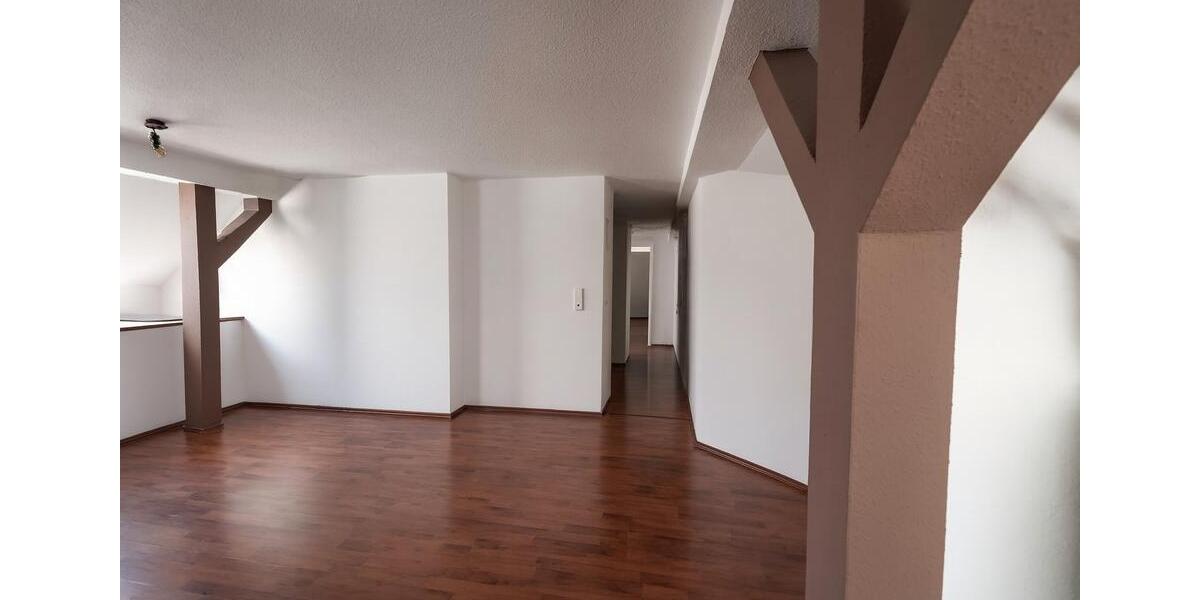 Dachgeschoßwohnung Bochum Bochum-Nord - 3 Zimmer, 92 m&sup2;, 760&euro; | Angebot:26581057