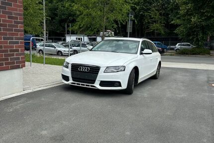 Audi A4 142.000 km 6.499 &euro; Essen 45145