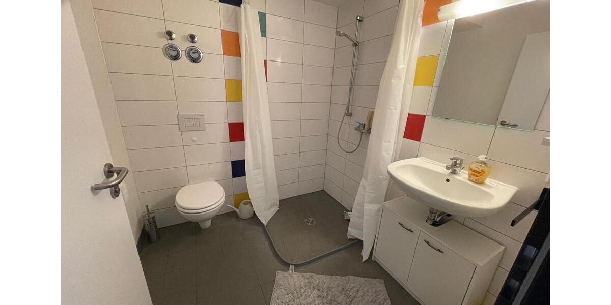 Etagenwohnung Düsseldorf Düsseltal - 1 Zimmer, 30 m&sup2;, 462&euro; | Angebot:25806826