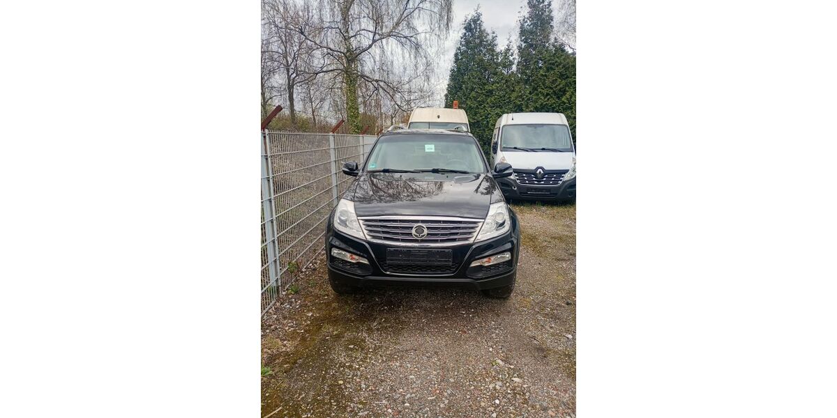 SsangYong REXTON 310.000 km 3.950 &euro; Essen 45326
