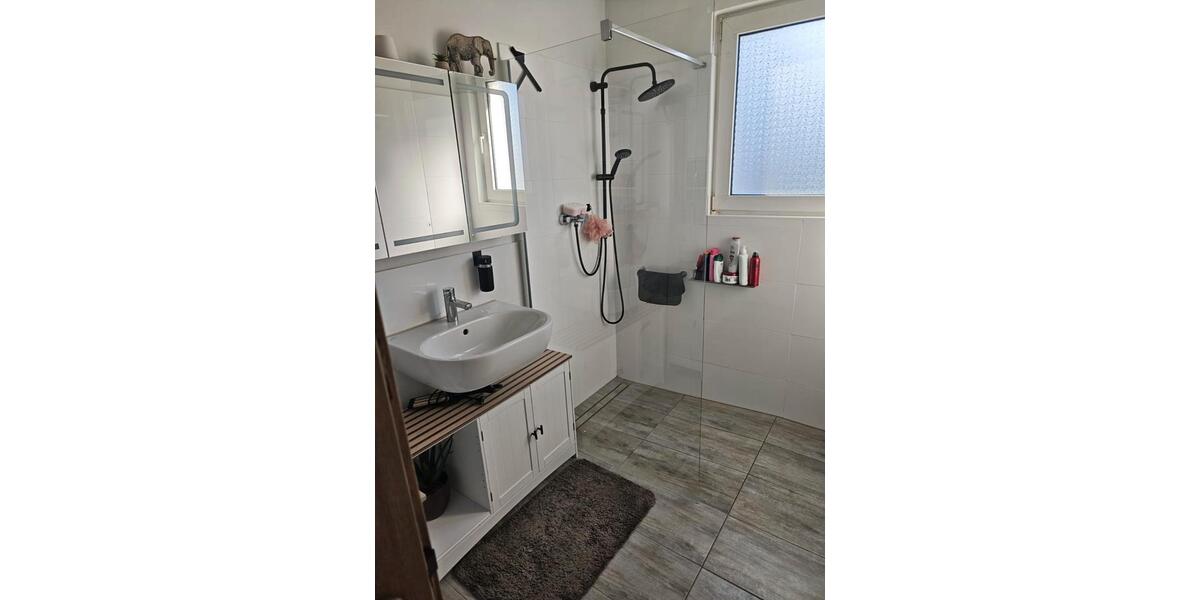 Erdgeschoßwohnung Solingen Central - 3 Zimmer, 73 m&sup2;, 650&euro; | Angebot:26621369